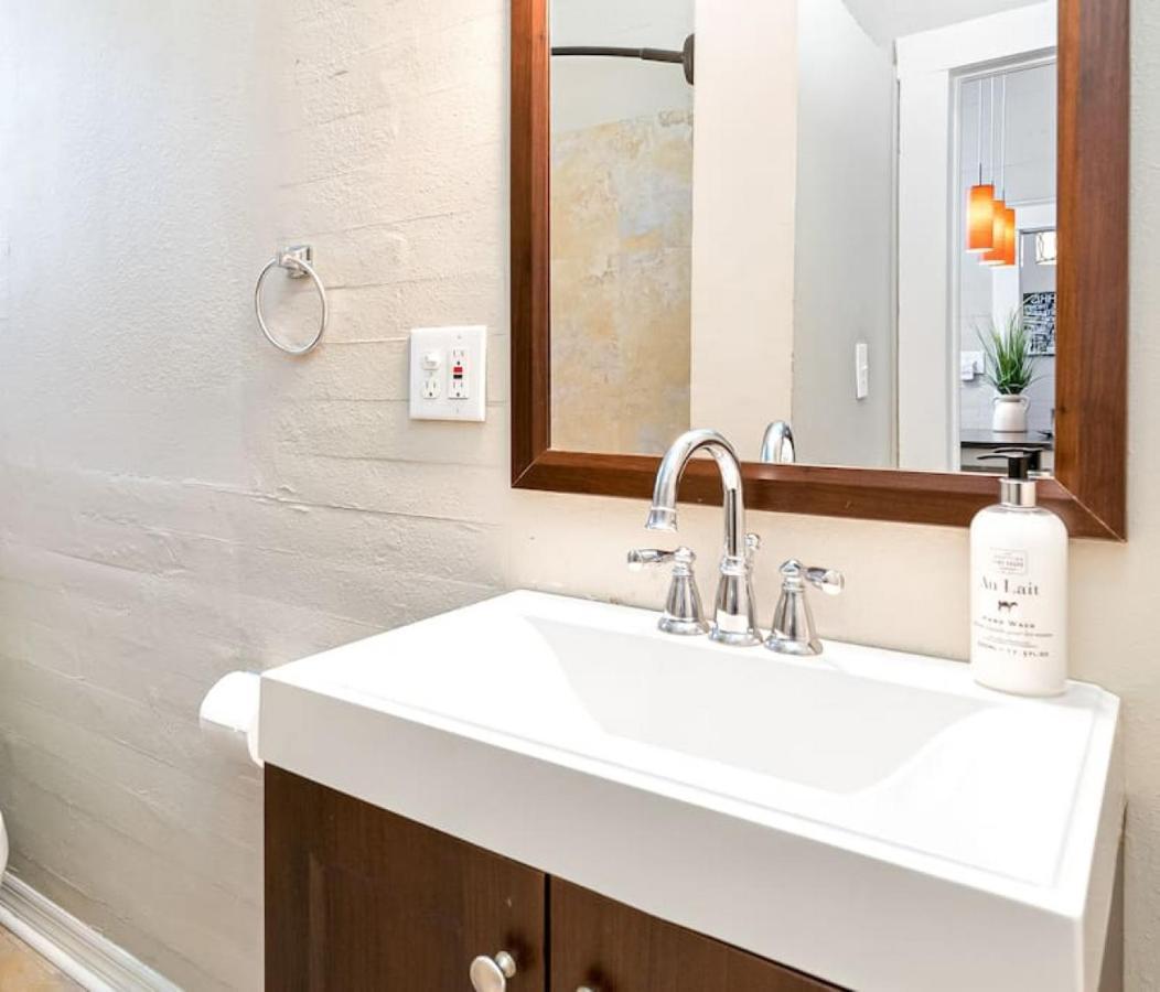 Charming And Historic Bungalow Near All Tampa Luaran gambar